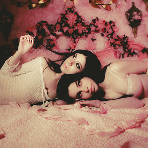 Ellise & Ashley Sienna - DOLLFACE