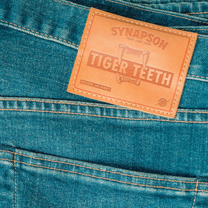 Synapson & Just Jack - Tiger Teeth