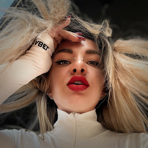 TRINY T - MORE MIA